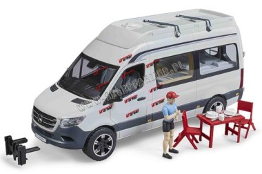 ZABAWKA 1:16 SAMOCHD MB CAMPER 02672 BRUDER